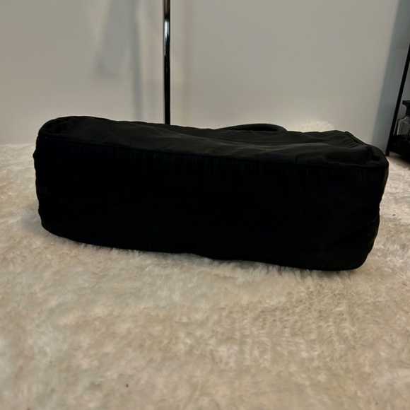Prada tote bag - Picture 3 of 11